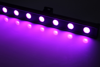 G-DQ318-CZ1-RGB 100СМ RGB LED фасад прожектор, 12V, 18W фото 1