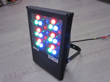 G-TG07 LED прожектор,18 LED,220V,R/G/Bчерный корп фото 1