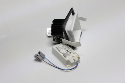 Потолочный врезной светильник SQUARE-IN-01-WH-WW (теплый белый свет, белый корпус)  фото 1