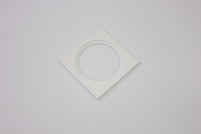 Декоративная двойная рамка (белая) под светильник серии ROUND-IN-01 фото 1