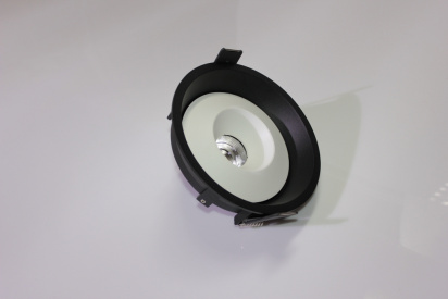Накладное декоративное кольцо (белое/белое) в светильник серии ROUND-OUT-02/03 and ROUND-IN-03/04 фото 5
