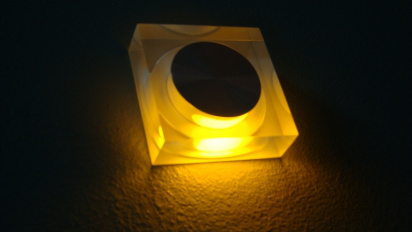 FL55SH-SP  YELLOW LED свет.квад, встр. в стену1*1W фото 1